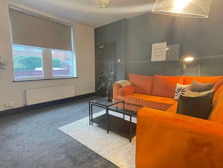 En Suite Bedroom with all Bills Included Room 1 - Photo 5