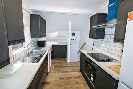 95 Warton Terrace, Heaton, Newcastle upon Tyne, Tyne and Wear, NE6 5LS - Photo 5