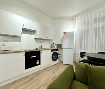 Gray's Inn Road, London - Photo 6