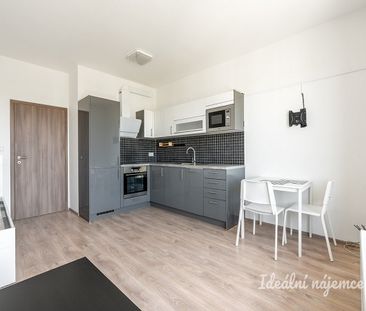 Pronájem bytu 1+kk 33 m² - Fotografie 5