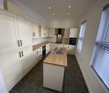 3 bedroom maisonette to rent - Photo 4