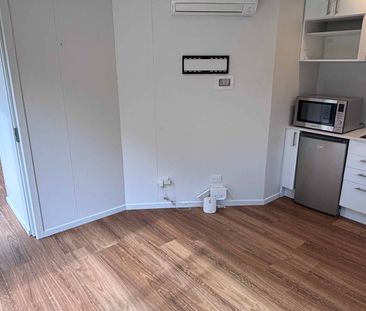 Modern and Cosy Unit - Power Included! - Photo 1