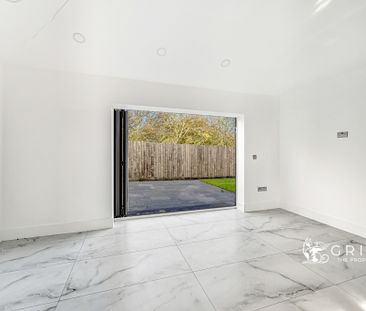 Greenacres, Fobbing, SS17 - Photo 1