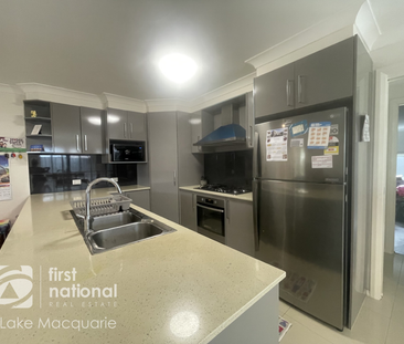 2 Sandfield Street, Cameron Park NSW 2285 - House For Rent | Domain - Photo 5
