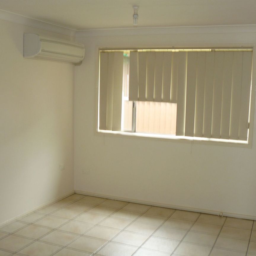 Two bedroom renovated unit a stone throw from the CBD - Photo 1
