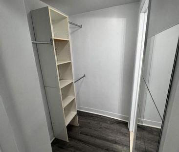 GHETTO MCGILL- STUDIO RENOVÉ & MEUBLÉ- EMPLACEMENT EXCEPTIONNEL - Photo 3