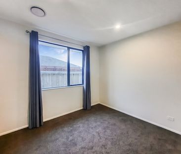 16 Tara Crescent, Ravenswood 7691 - Photo 4