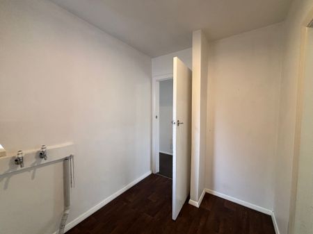 29 Roydvale Ave - Photo 2