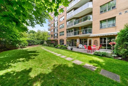 For Lease - 2210 Lakeshore Road Unit# 104, Burlington, Ontario - Photo 3
