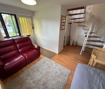 1 bedroom mews to rent - Photo 6