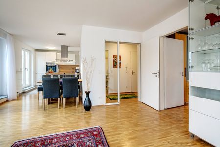 Modern attic apartment in good location for rent - Photo 2