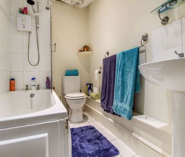 Ground Floor Flat, 6 Sheep Street, Swindon, Highworth, SN6 - Photo 2