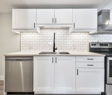 For Lease - 47 Castlefield Drive, Hamilton, Ontario - Photo 4