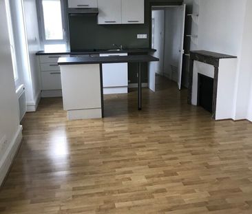 Location Appartement 3 pièces 58m² ORLEANS 45000 - Photo 3