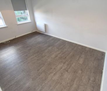 Studio to rent - Photo 6