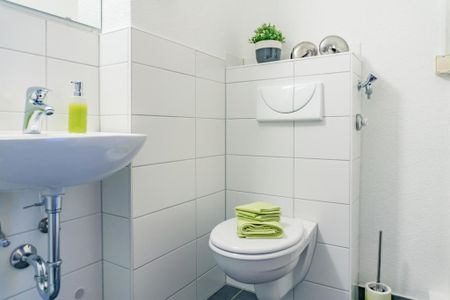 Helle 2-Raum-Wohnung mit Balkon und Dusche - Foto 5