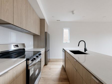 For Lease - 1137 Dovercourt Road Unit# Unit 3, Toronto, Ontario - Photo 3