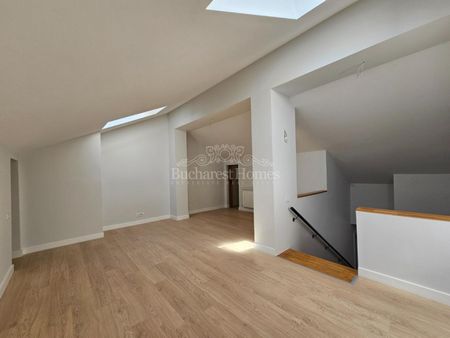 Large, Furnished, Five-Bedroom House - BSB - Photo 2