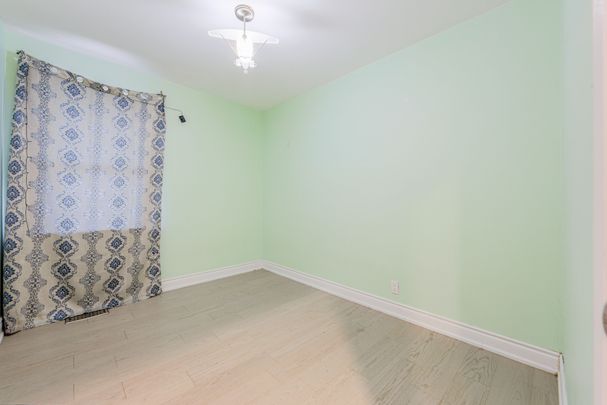 For Lease - 20 Rossander Court Unit# Main Floor, Toronto, Ontario - Photo 1
