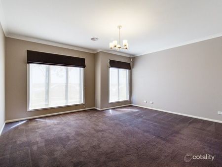 Big Family Home - Photo 3