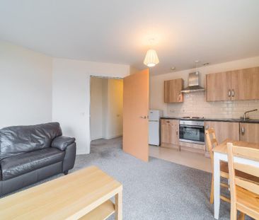 1 bedroom apartment to rent - Photo 2