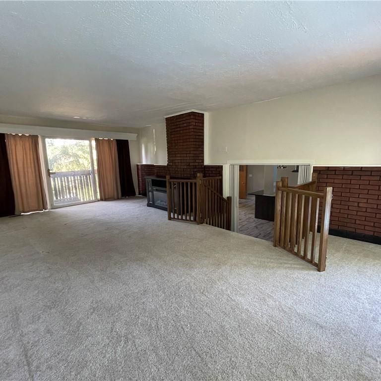 For Lease - 38 Capilano Drive, Cityview - Parkwoods Hills - Rideau Shore, Ontario - Photo 1