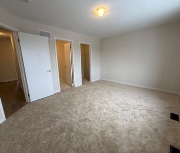 For Lease - 40 Kingbird Common, Cambridge, Ontario - Photo 4