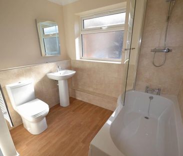 2 bedroom flat to rent - Photo 6