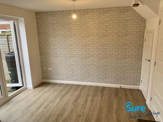 3 bedroom semi-detached house to rent - Photo 1