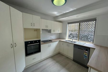 BEAUTIFUL FOUR BEDROOM HOME FRESHLY RENOVATED IS AVAILABLE FOR RENT NOW! - Photo 2