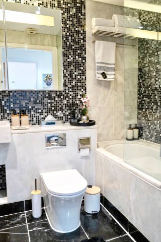 1 Bed Flat, Ability Place, E14 - Photo 3