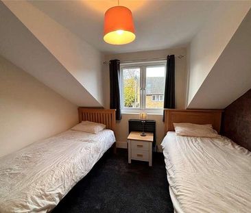 Arctic Road, Cowes, Isle Of Wight, PO31 - Photo 6