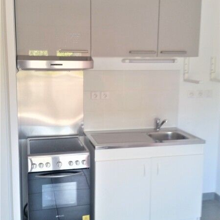 Location Appartement 1 pièce 23m² MONTPELLIER 34000 - Photo 1