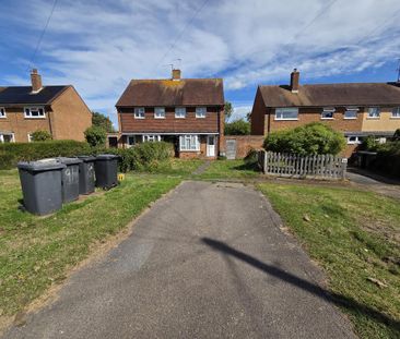 2 bedroom semi-detached house to rent - Photo 2