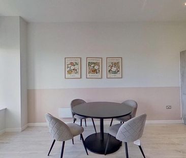 2 bedroom flat to rent - Photo 5