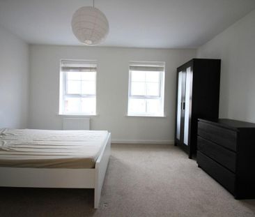 4 bedroom terraced house to rent - Photo 1