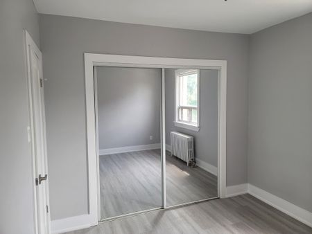 For Lease - 312 Douglas Avenue Unit# 304, Toronto, Ontario - Photo 5