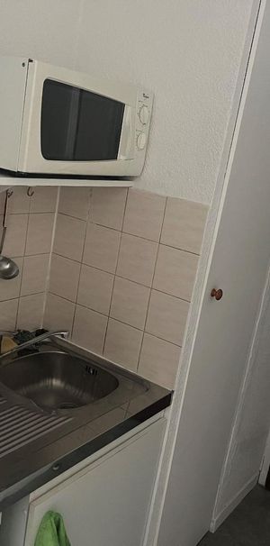 Location Appartement 1 pièce 13m² BORDEAUX 33000 - Photo 1