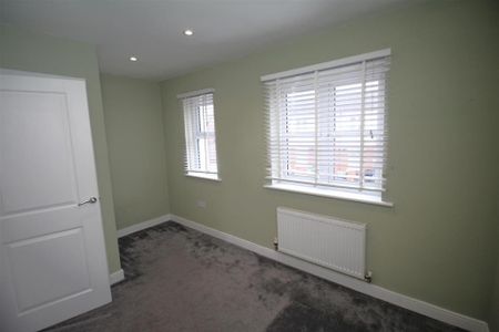 2 bedroom terraced house to rent - Photo 3