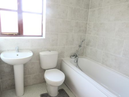 The Chase, Brandon - Photo 4