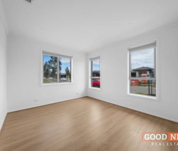“Stunning Brand New Family Home in Tarneit!” - Photo 2