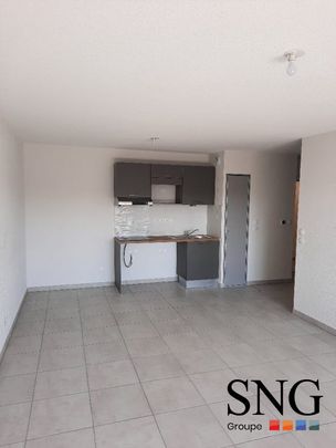 T3 AVEC LOGGIA ET DEUX PARKNGS COUVERTS - Photo 1