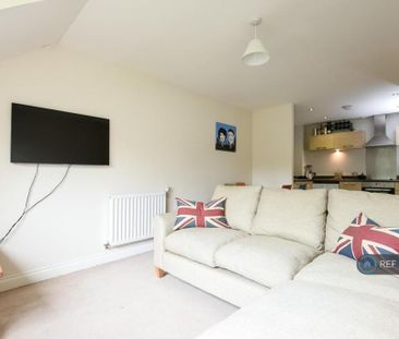 1 bedroom in a flat share to rent - Photo 6