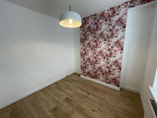 3 bedroom end of terrace house to rent - Photo 1