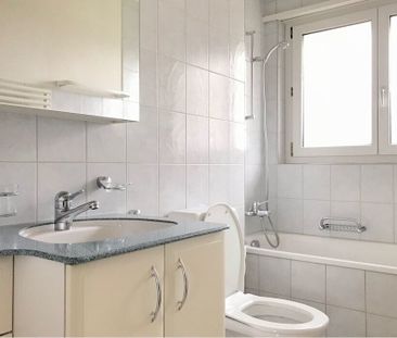 Beautiful 4-room apartment in the family quarter - Photo 5