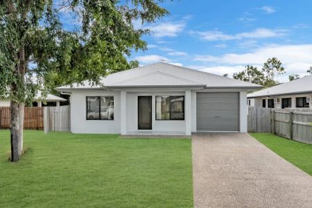 Comfortable Living in Kelso - Photo 2