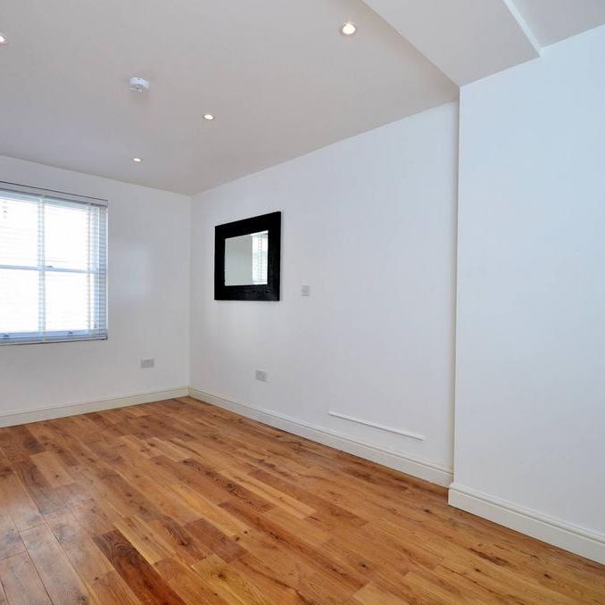 2 bedroom flat to rent - Photo 1