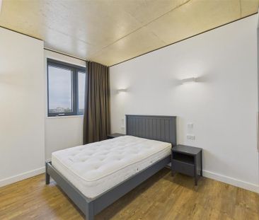 3 bedroom apartment to rent - Photo 4