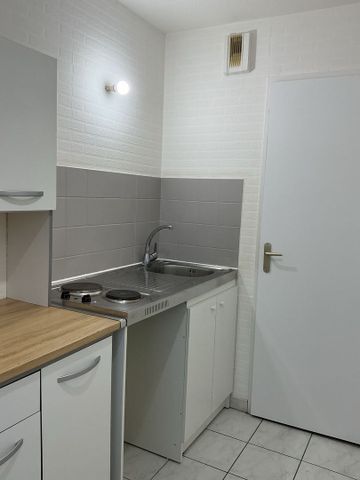 Location Appartement 2 pièces 47m² - Photo 5