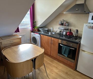 Studio Flat, Sunnyhill Road, SW16 - Photo 3
